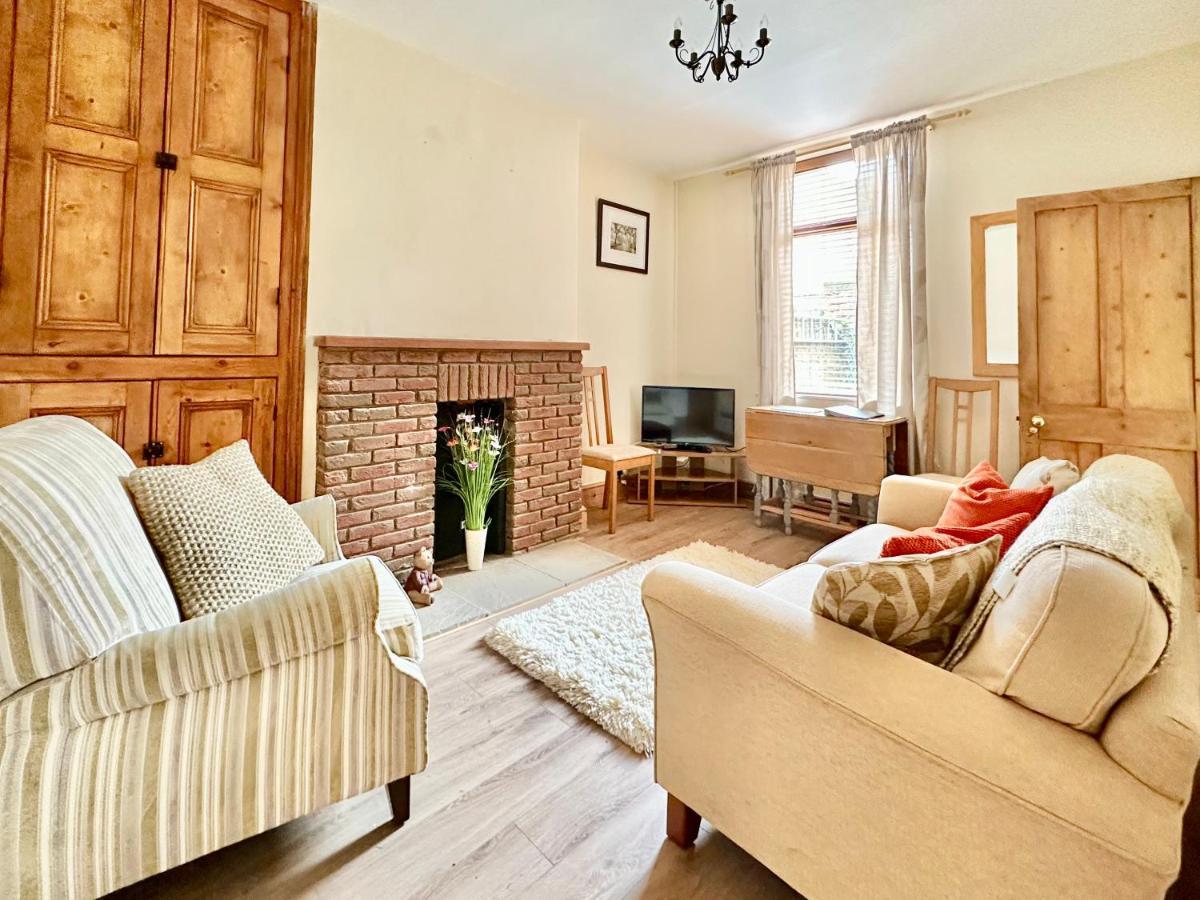 Vila Creaking York Exteriér fotografie